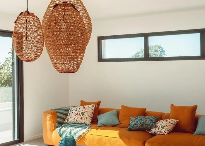 Elegant Designer By The Sea In Corsica Taglio-Isolaccio