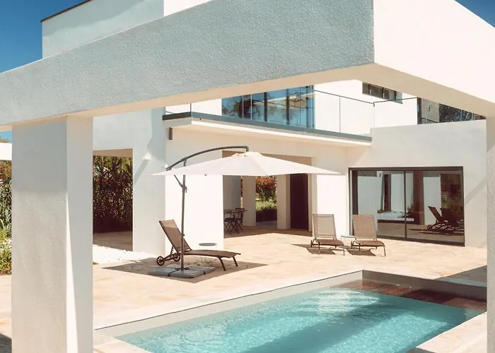 度假居 Elegant Designer By The Sea In Corsica